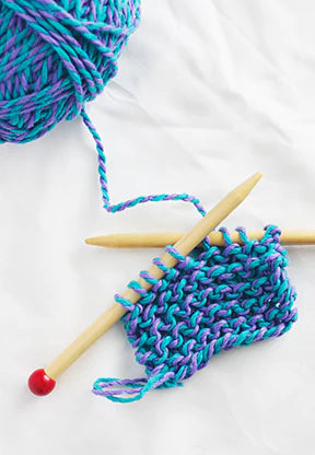 Discover Knitting Scarf Kit by Friendly Loom