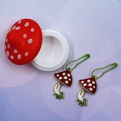 Stitch Markers in Silicone Keeper